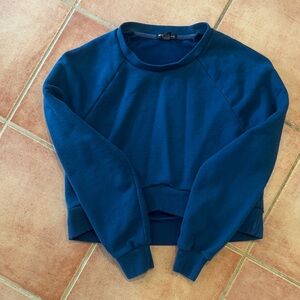 Beyond Yoga Cropped Blue Sweatshirt